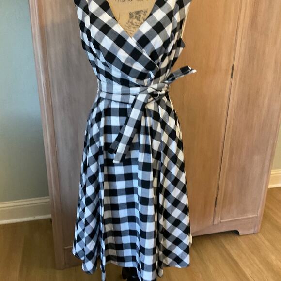 Calvin Klein Sleeveless Gingham black white checked midi fit flare Wrap Dress 10 - Picture 8 of 16